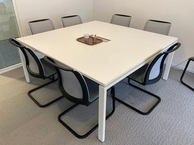 Table de réunion 8 personnes